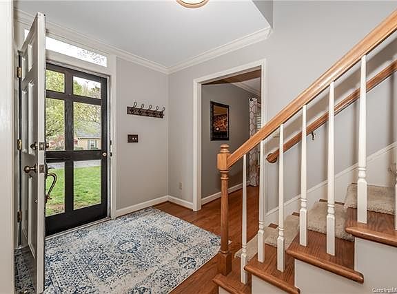 3rd image of 2600 Oxborough Dr