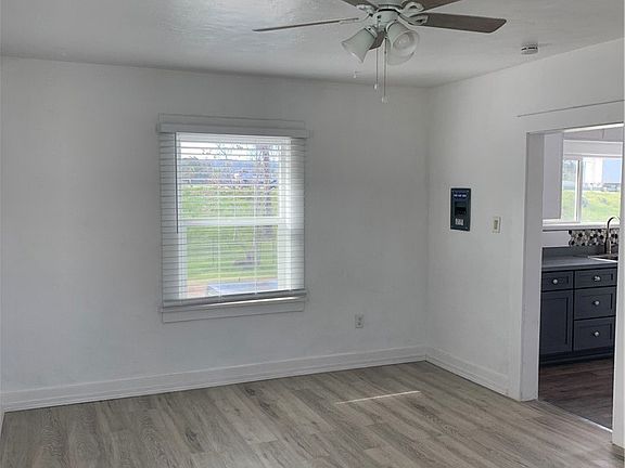 5th image of 315 W Colton Ave #1/2