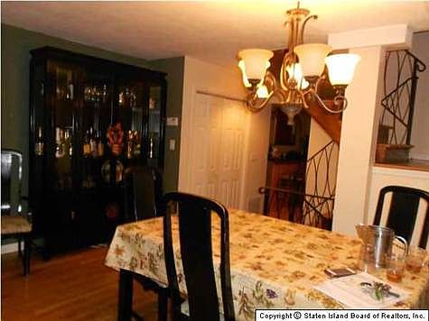 5th image of 87 Longdale St