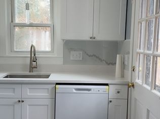 140 Commercial St, Braintree, MA 02184