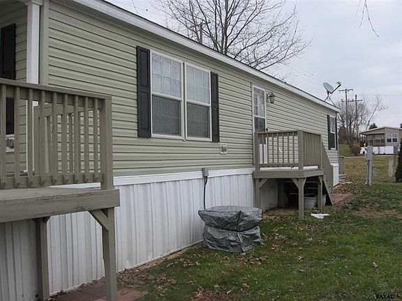 3rd image of 172 5th St