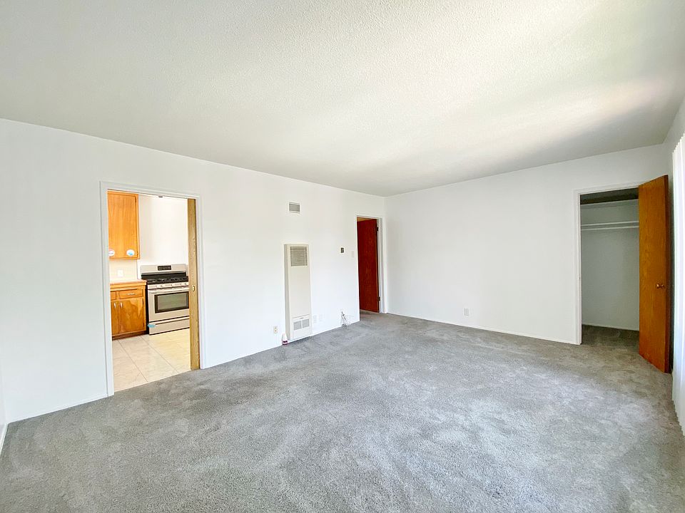 1st image of 1614 E 1st St APT 2