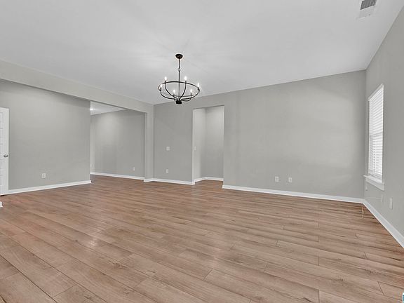 4th image of 85 Kings Rd