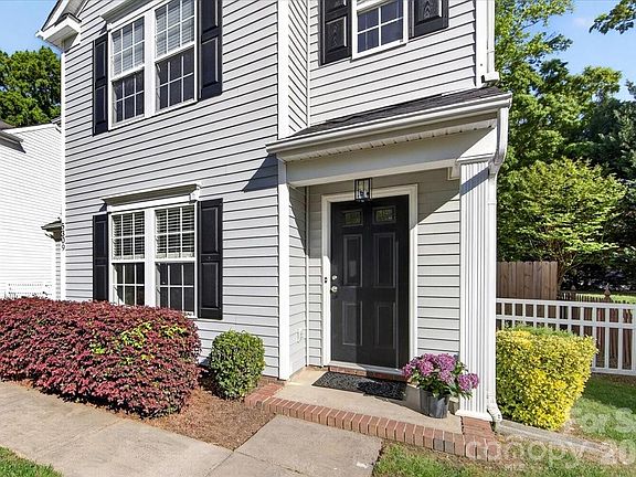 3rd image of 5309 Silabert Ave