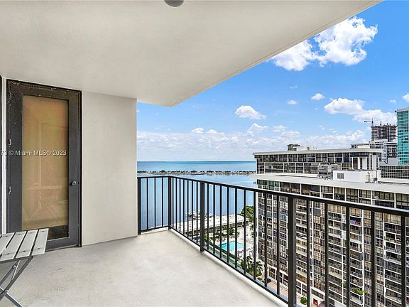 2nd image of 1901 Brickell Ave APT B2208