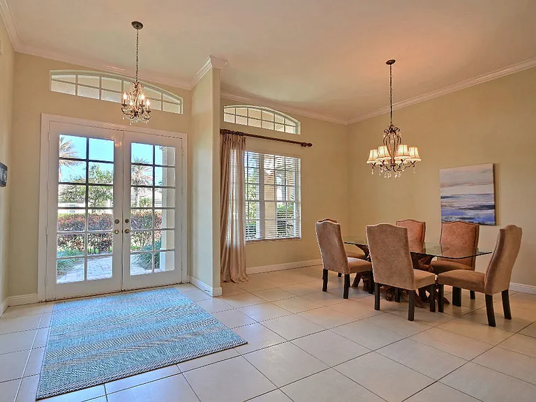1839 E Sandpointe Ln — Photo 8