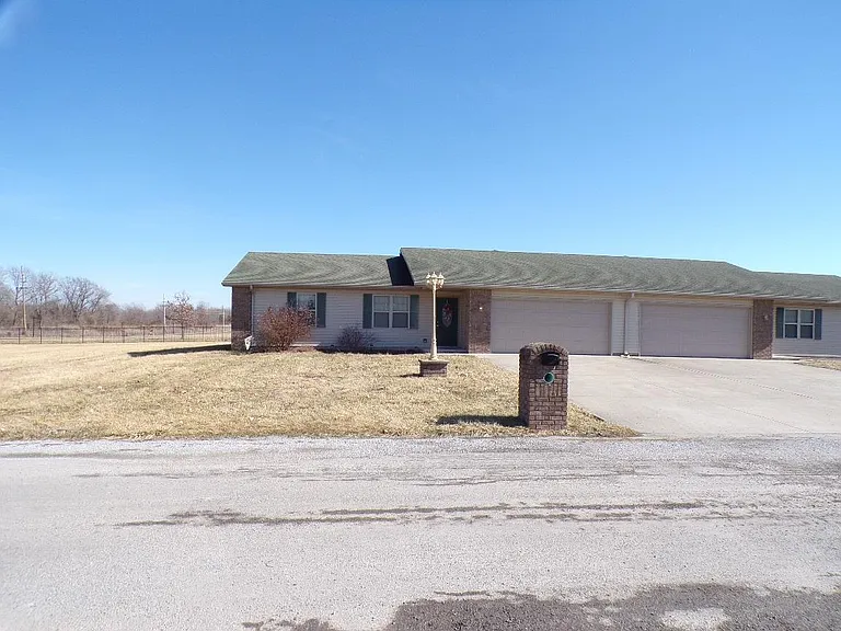 1408 Montebello Dr — Photo 19