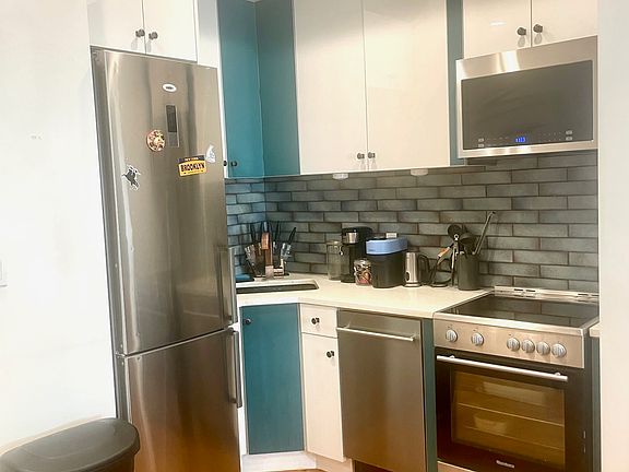 2nd image of 509 Vanderbilt Ave #1C