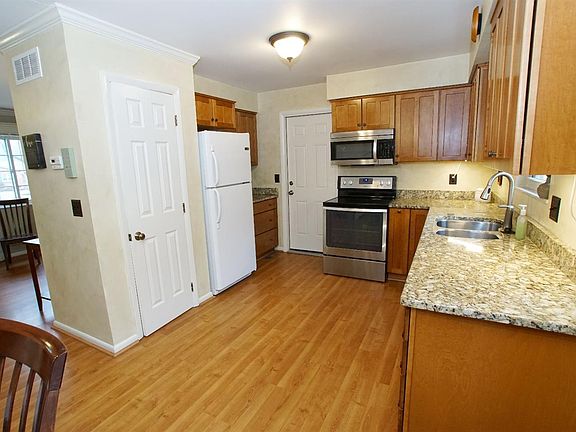 5th image of 2084 Winding Creek Ln