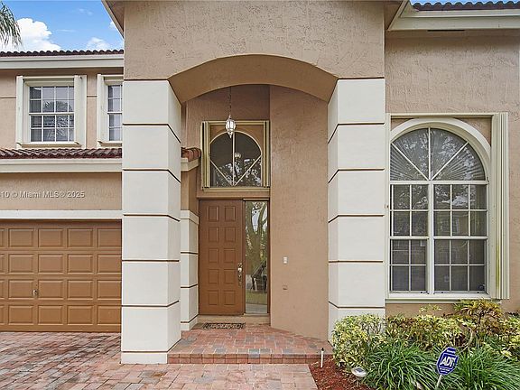 3rd image of 1151 NW 116th Ave