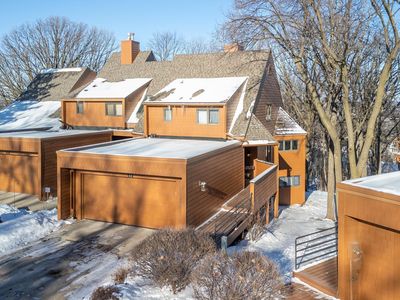 619 Woodhaven Dr NE, Rochester, MN, 55906