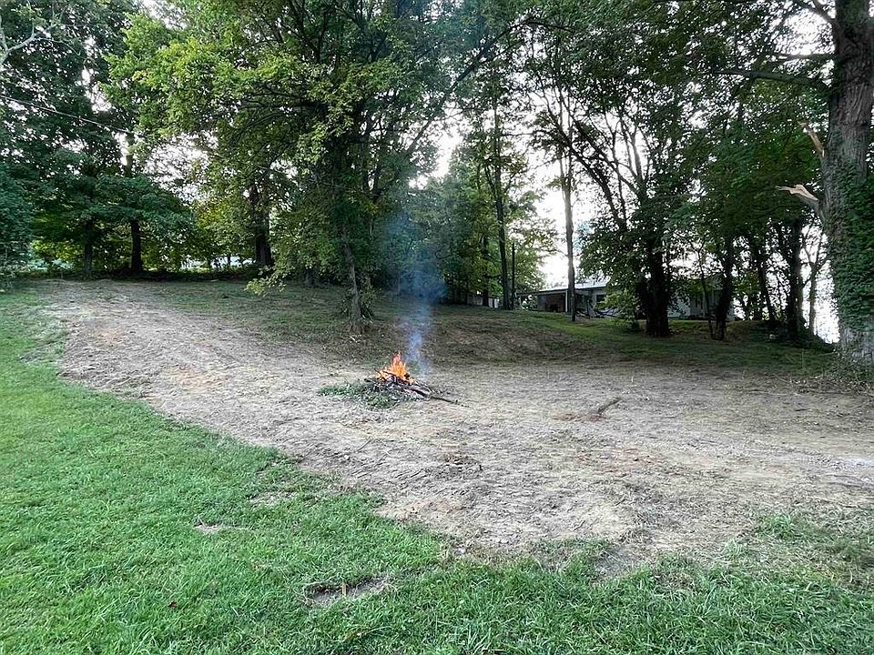 1056 Yelvington Ln, Maceo, KY 42355 Zillow