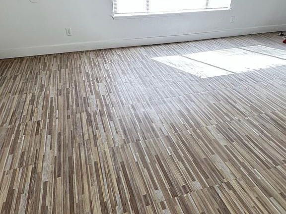 5th image of 152 E La Verne Ave APT 18