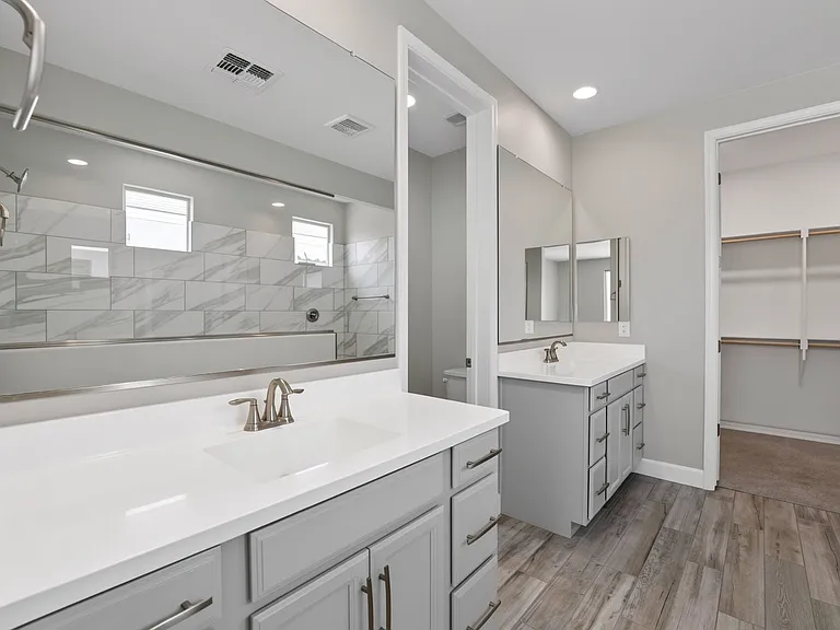 5140 N 181st Dr — Photo 38