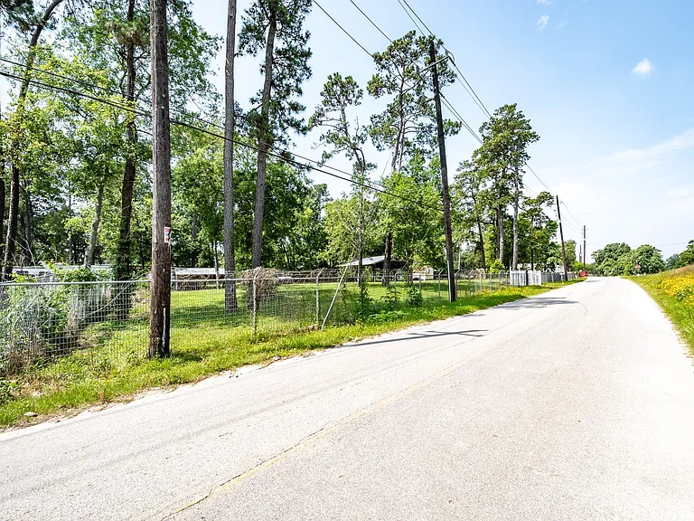 1421 Gulf Pump Rd — Photo 8