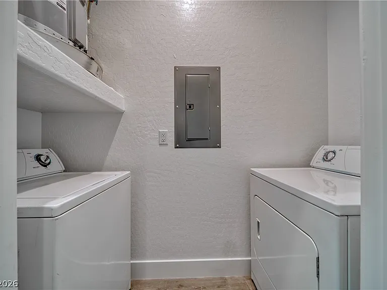 610 San Lorenzo St #4 — Photo 7