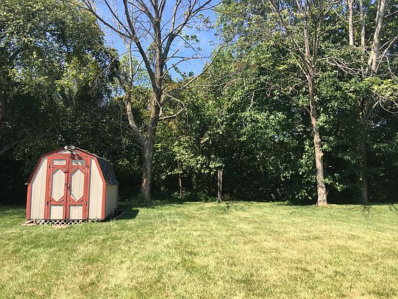 4th image of 10107 Golden Pond Dr