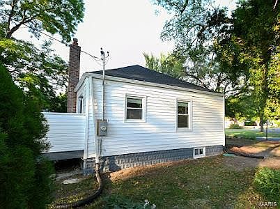 2nd image of 3567 Westridge Ln