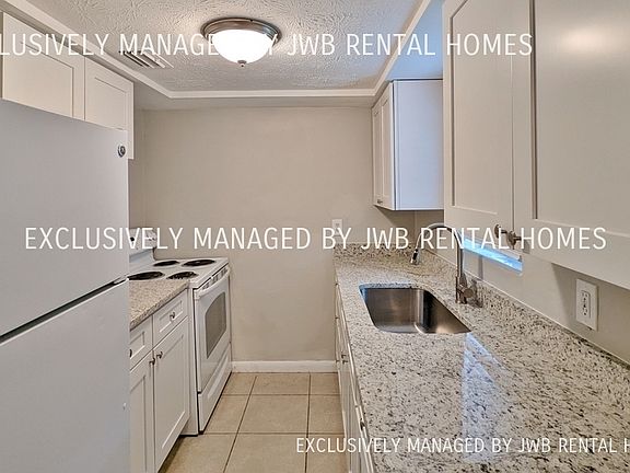 4th image of 1035 Arco Dr Unit 4