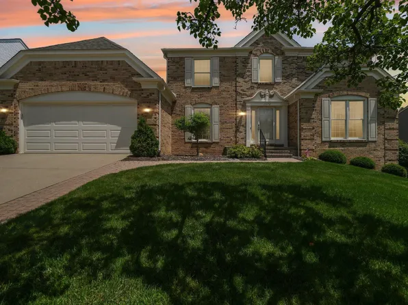 1678 Hillcrest Dr, Rochester Hills, MI 48306