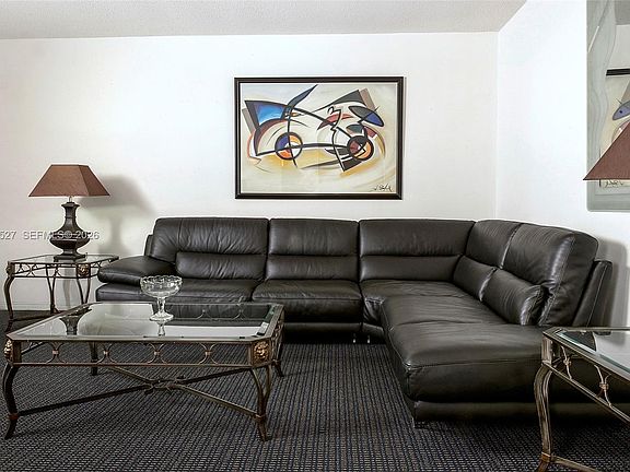 2nd image of 1748 Rodman St #117