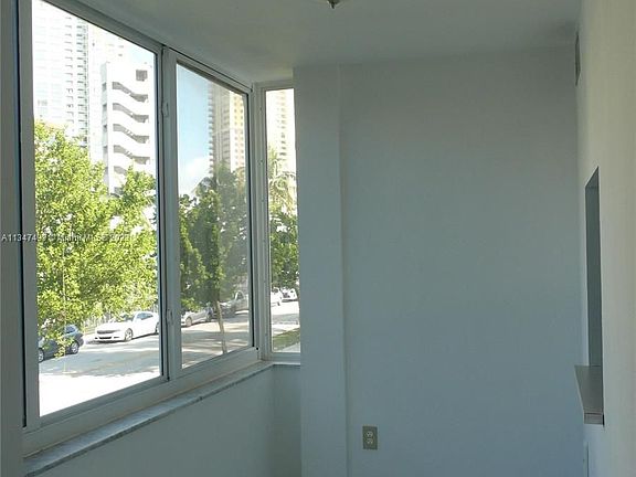 3rd image of 250 180th Dr APT 206