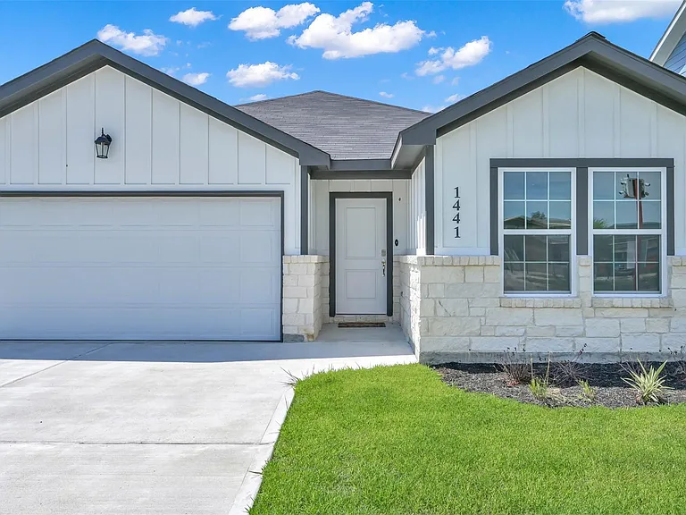 1441 Road 5734 — Photo 3