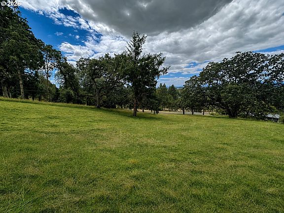 4th image of Sunnyview Dr NE
