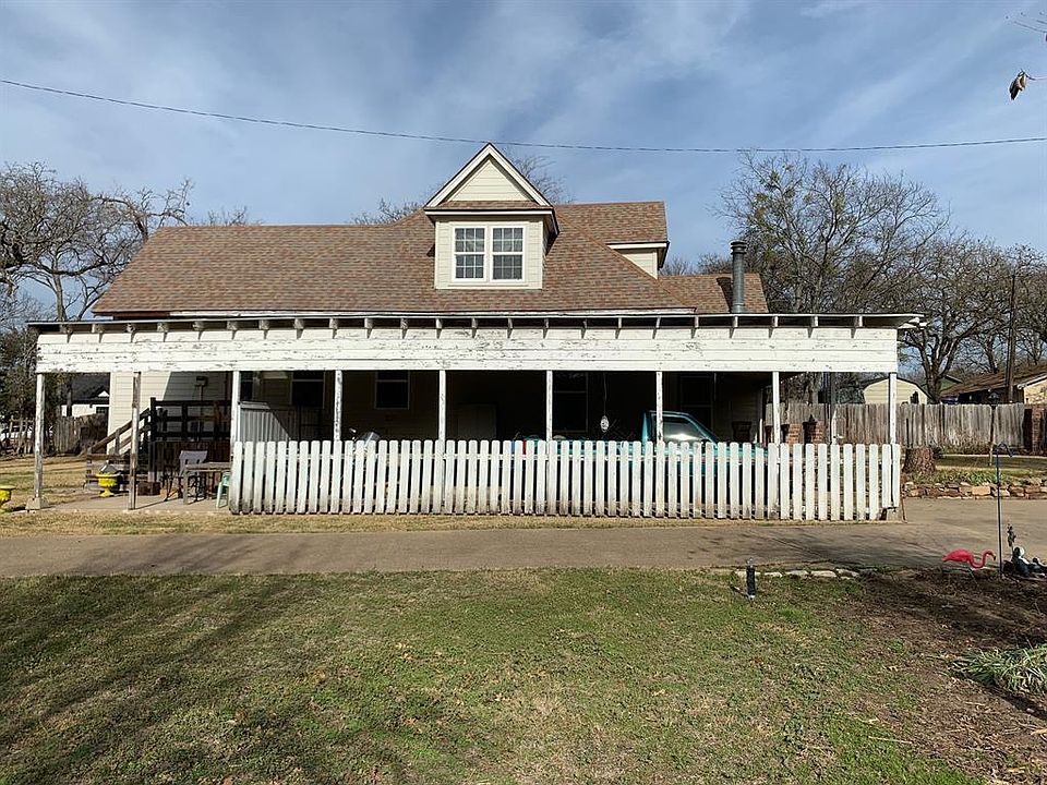 202 W Adkins St, Seagoville, TX 75159 MLS 20240647 Zillow