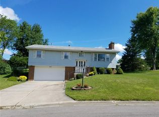 822 Ridgeview Dr, Bellefontaine, OH 43311