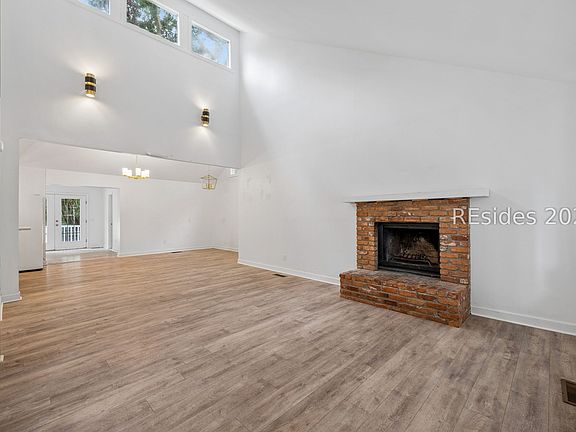 2nd image of 16 Kingbird Lane