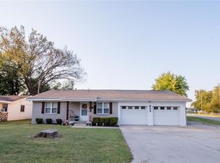 809 E Hanna Ave, Davis, OK 73030