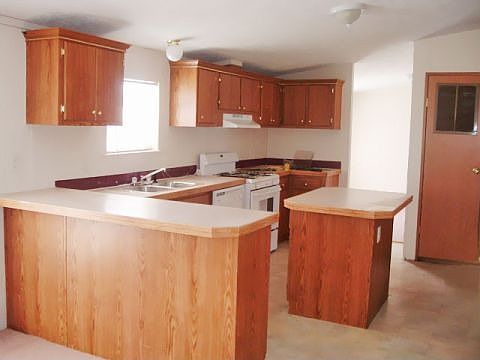 2nd image of 158 Oak Gln