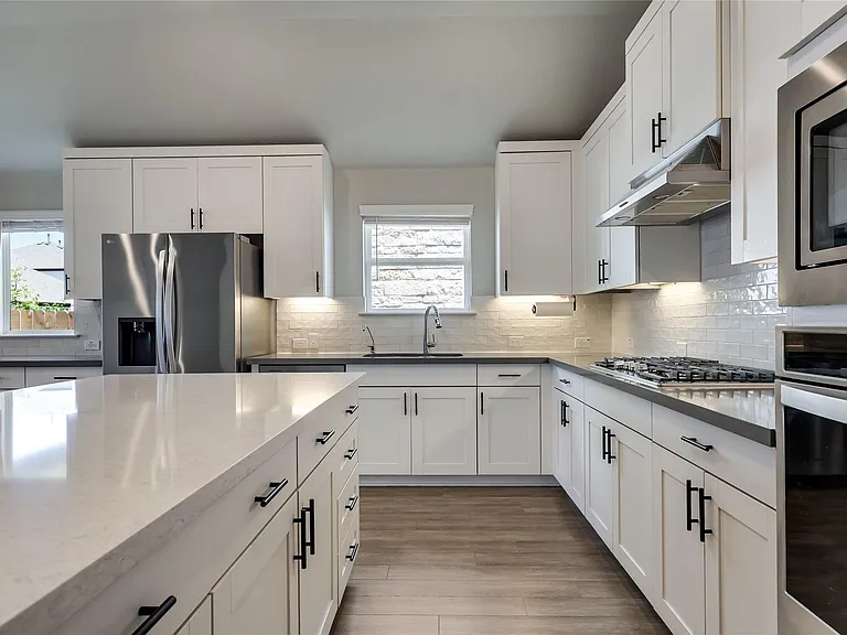4318 Frankfurt Ln — Photo 4