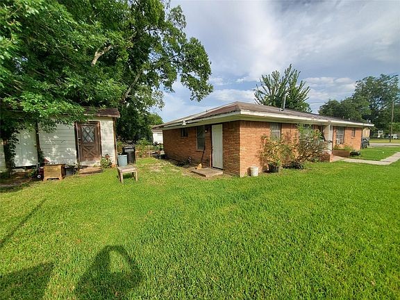 4th image of 3501 Vintage St #1
