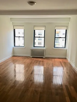 Rented by Stonehenge NYC LLC | media 2