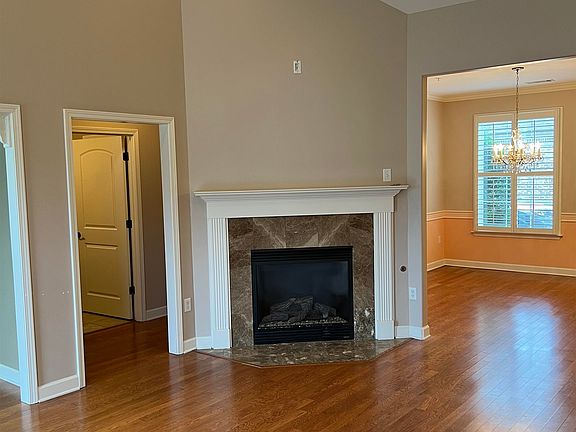 5th image of 1434 Calumet Farms Dr #5
