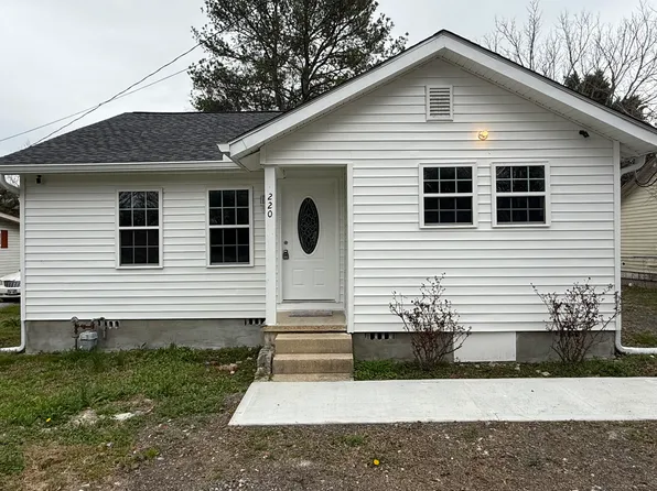 220 Harrell St, Trion, GA 30753