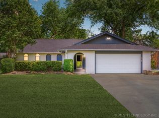 8205 S Birch Ave, Broken Arrow, OK 74011