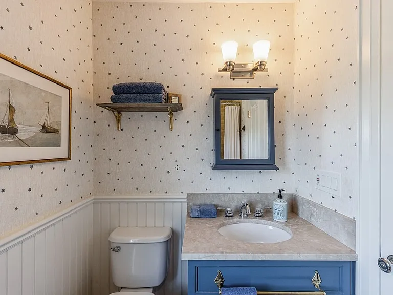 18 Cedar Dr — Photo 15