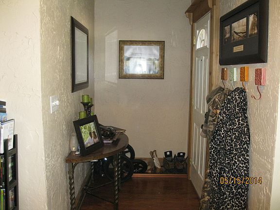 4th image of 908 W Williams St