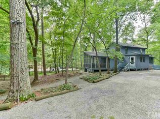 122 Dixie Dr, Chapel Hill, NC 27514