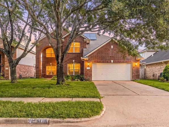 5119 Silver Oak Dr, Pasadena, TX 77505