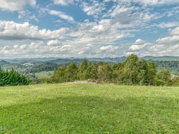 166 Parker Ln, Kingsport, TN 37660