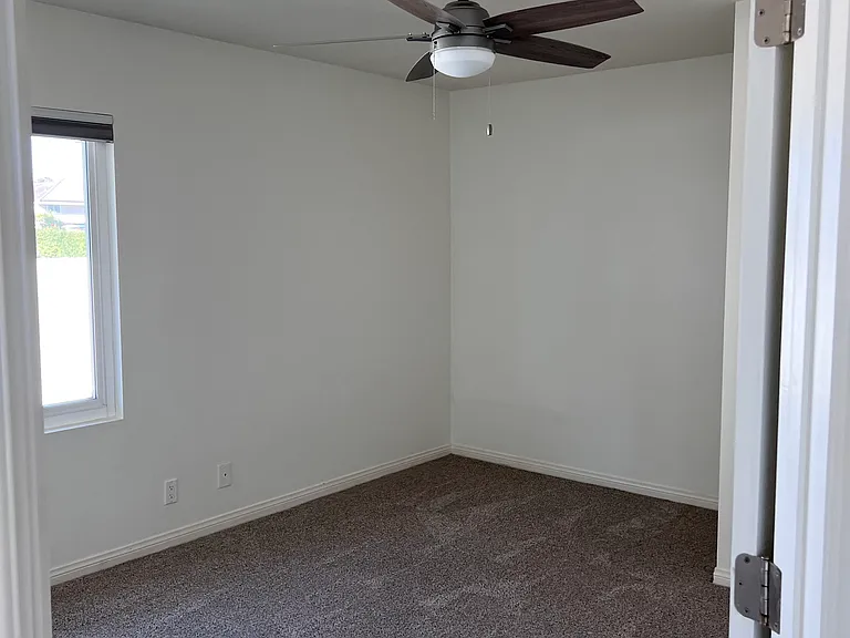 18 Eastlake — Photo 8