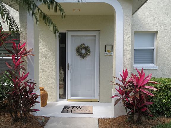 2nd image of 5612 Greenwood Cir