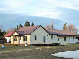 13458 N Lake Ave, Grand Marais, MI 49839