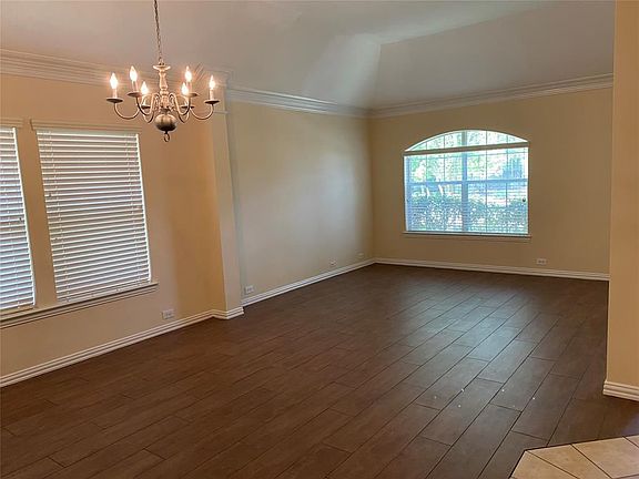 3rd image of 7015 Thistlewood Park Ct