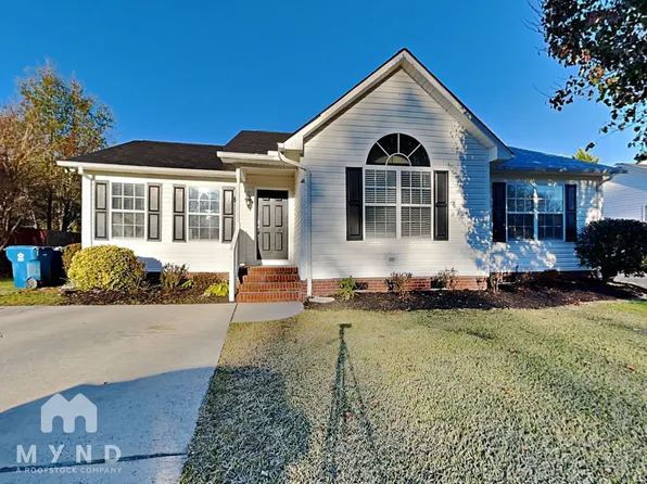 832 Saint Andrews Pl, Concord, NC 28025