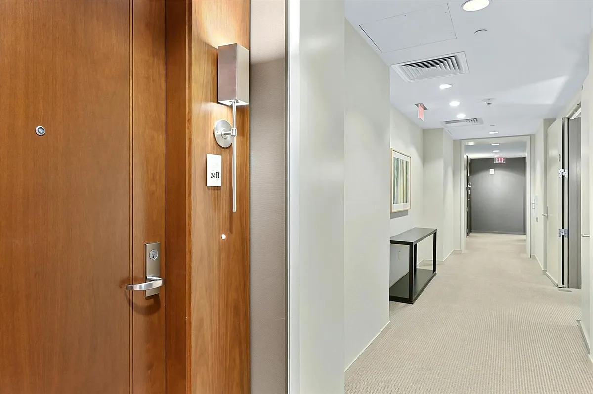 Building Photo - 200 Congress Ave #24B